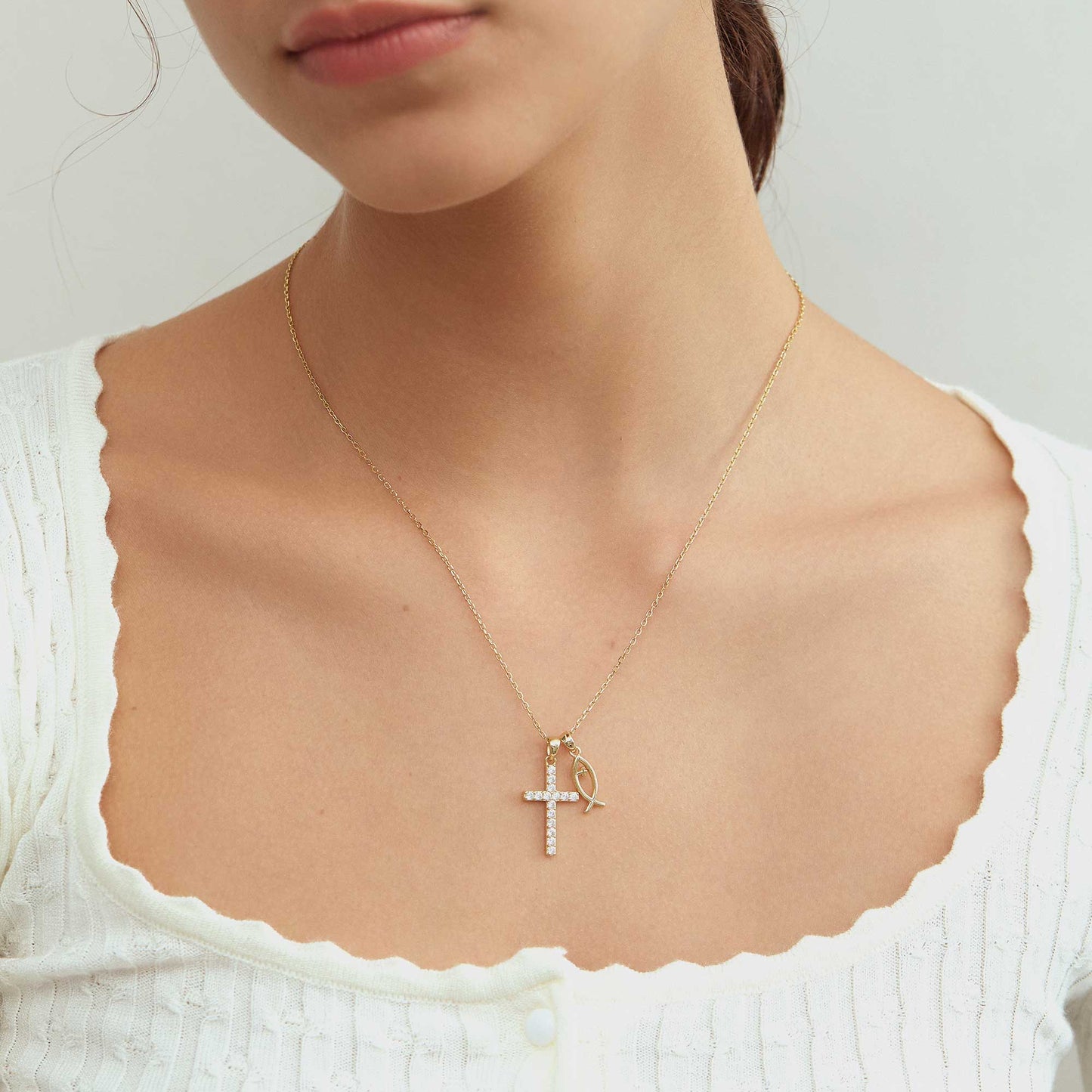 Colar da Fé — Pendente com Símbolo da Cruz Ichthys
