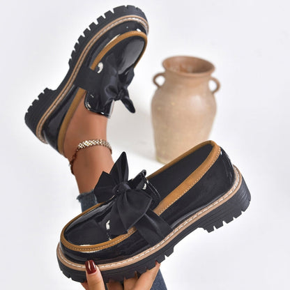 Sapatos Lucente — Slip-On com Laço