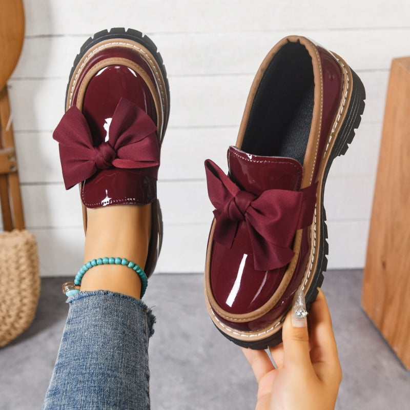 Sapatos Lucente — Slip-On com Laço