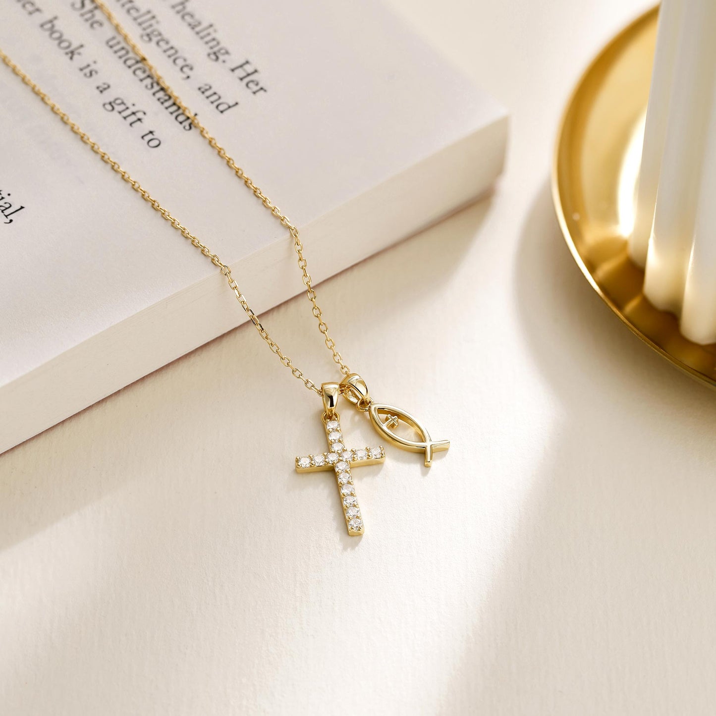 Colar da Fé — Pendente com Símbolo da Cruz Ichthys
