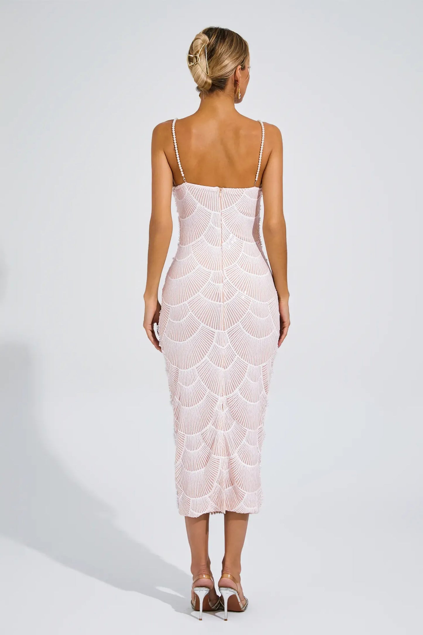 Vestido Midi Bege com Pérolas