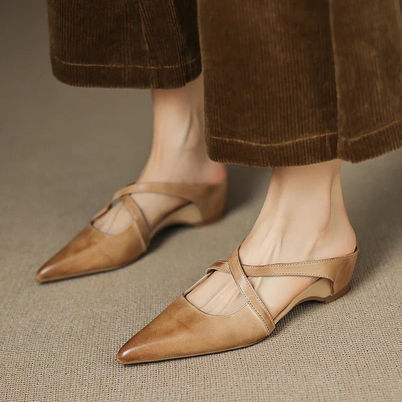 Aluna Mules de Couro Genuine