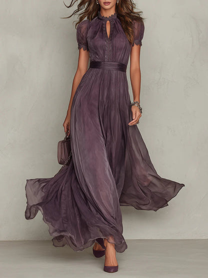 Robe Flavia em Renda Violeta com Decote Caído